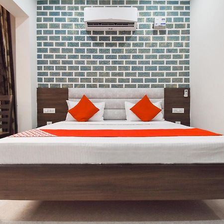 Hotel O Chandigarh Inn Bagian luar foto
